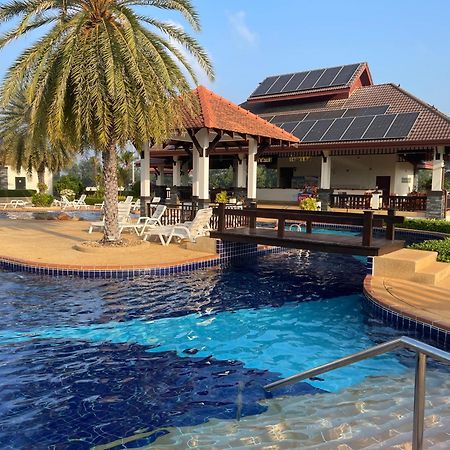 Seabreeze Villa Rayong Eksteriør billede