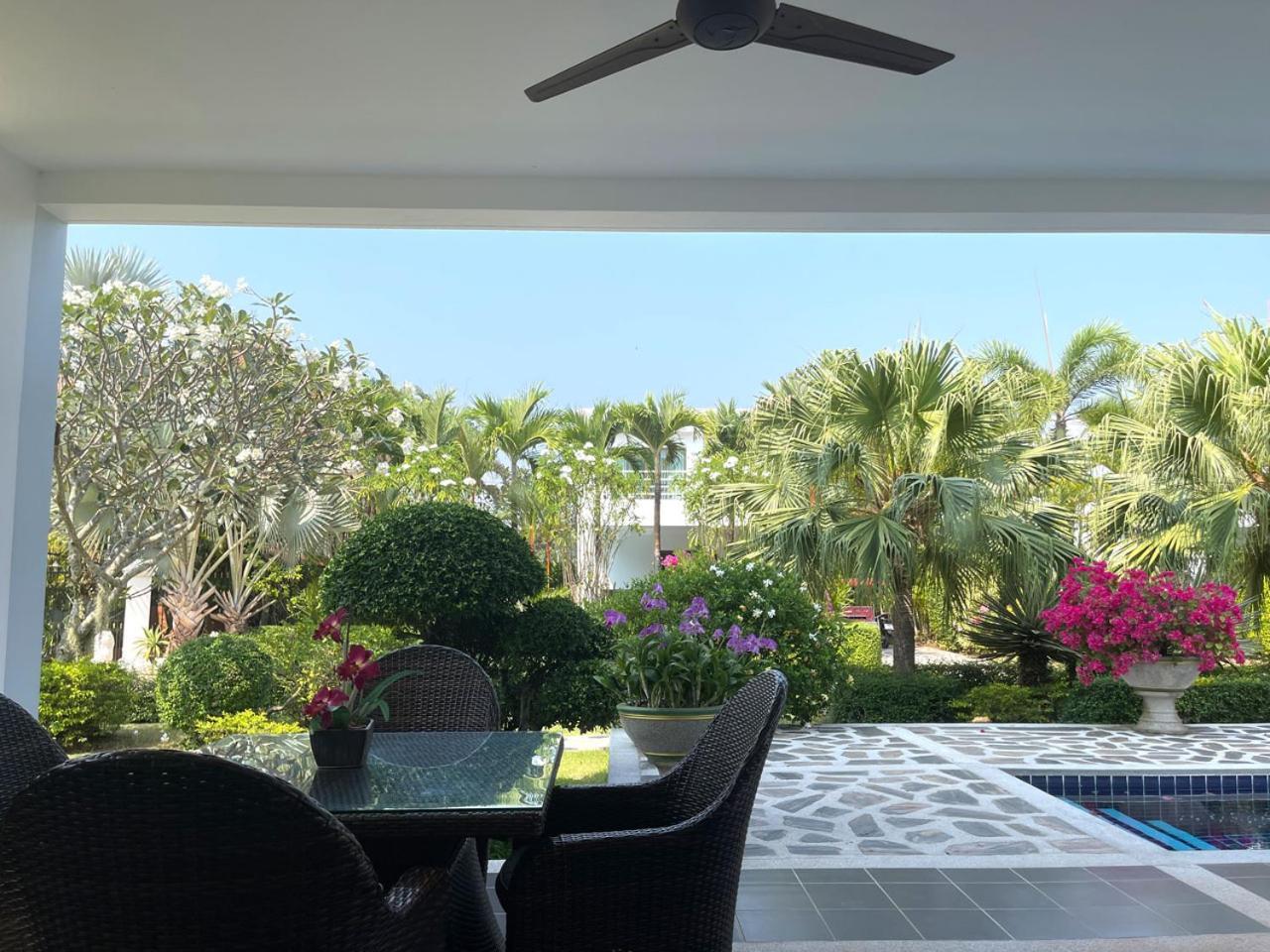 Seabreeze Villa Rayong Eksteriør billede